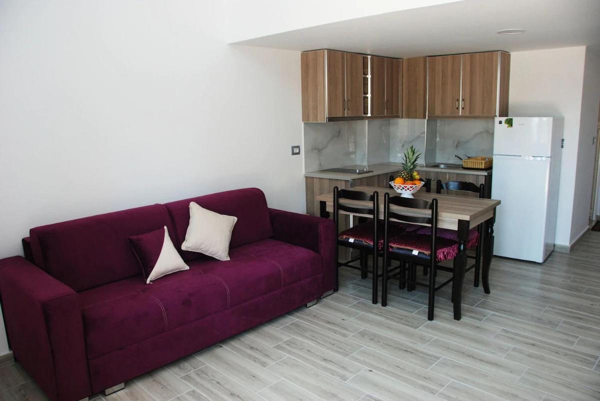 Bebi Hotel And Apartments Саранда Екстер'єр фото