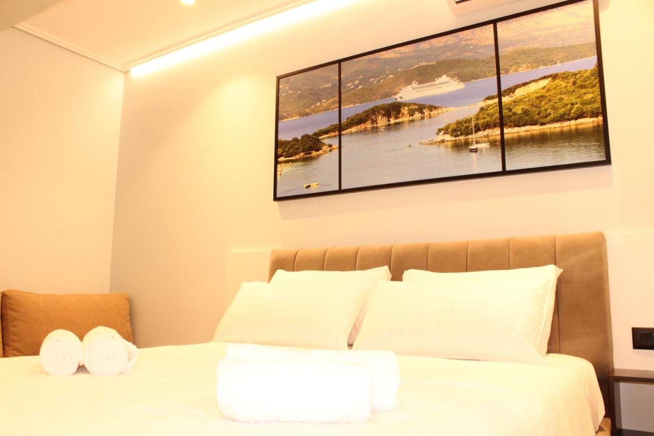Bebi Hotel And Apartments Саранда Екстер'єр фото