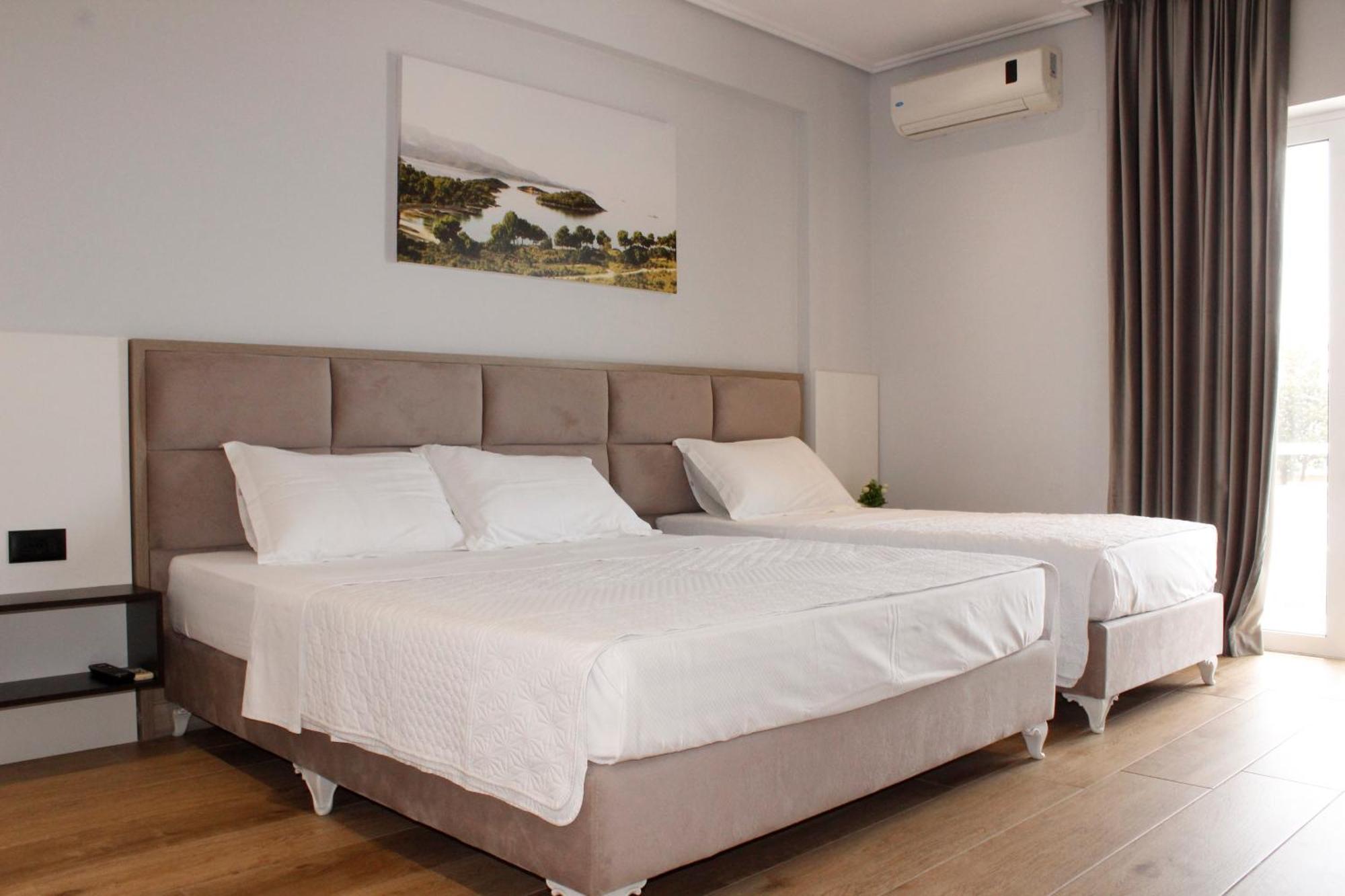 Bebi Hotel And Apartments Саранда Екстер'єр фото