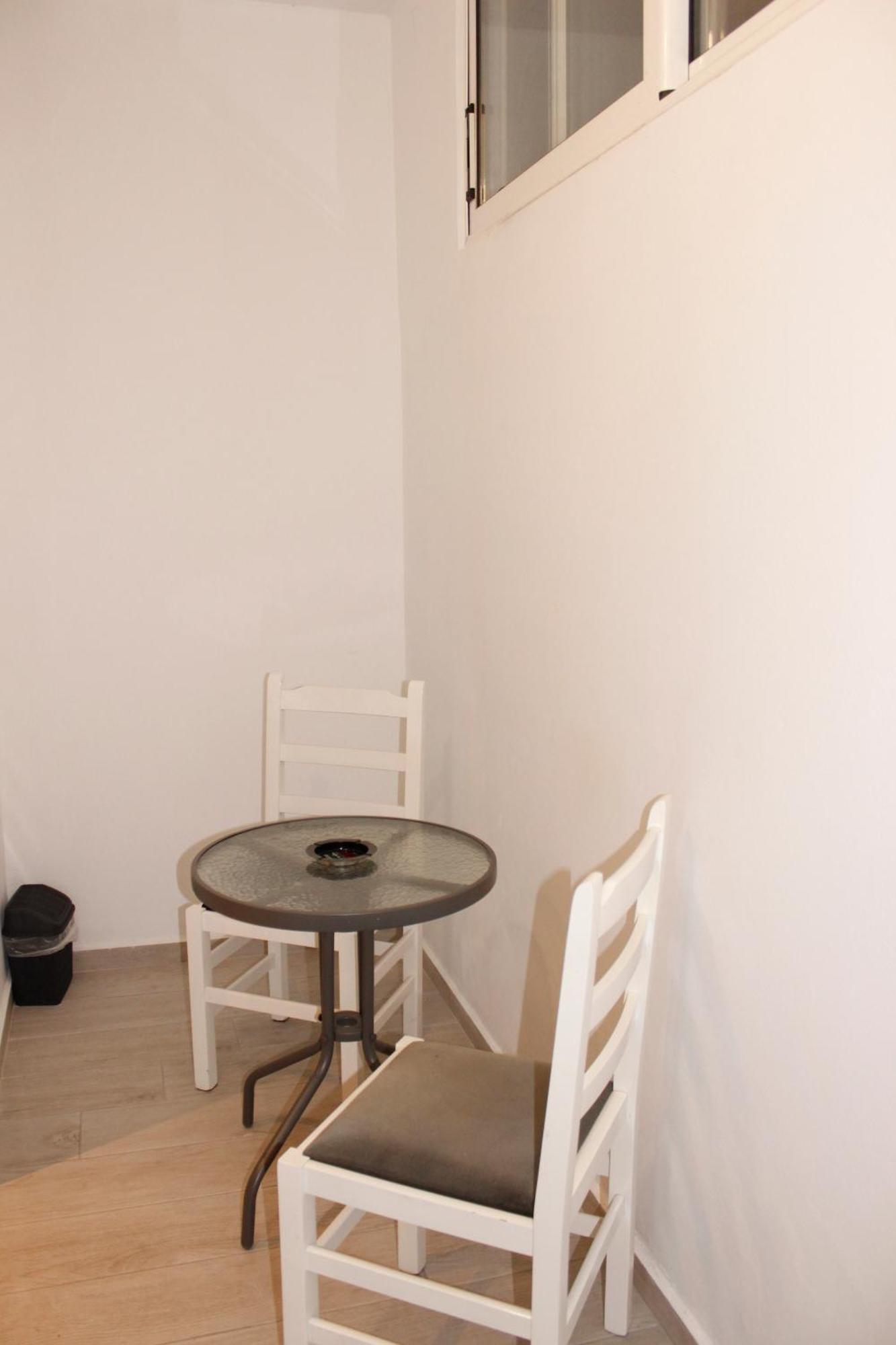Bebi Hotel And Apartments Саранда Екстер'єр фото