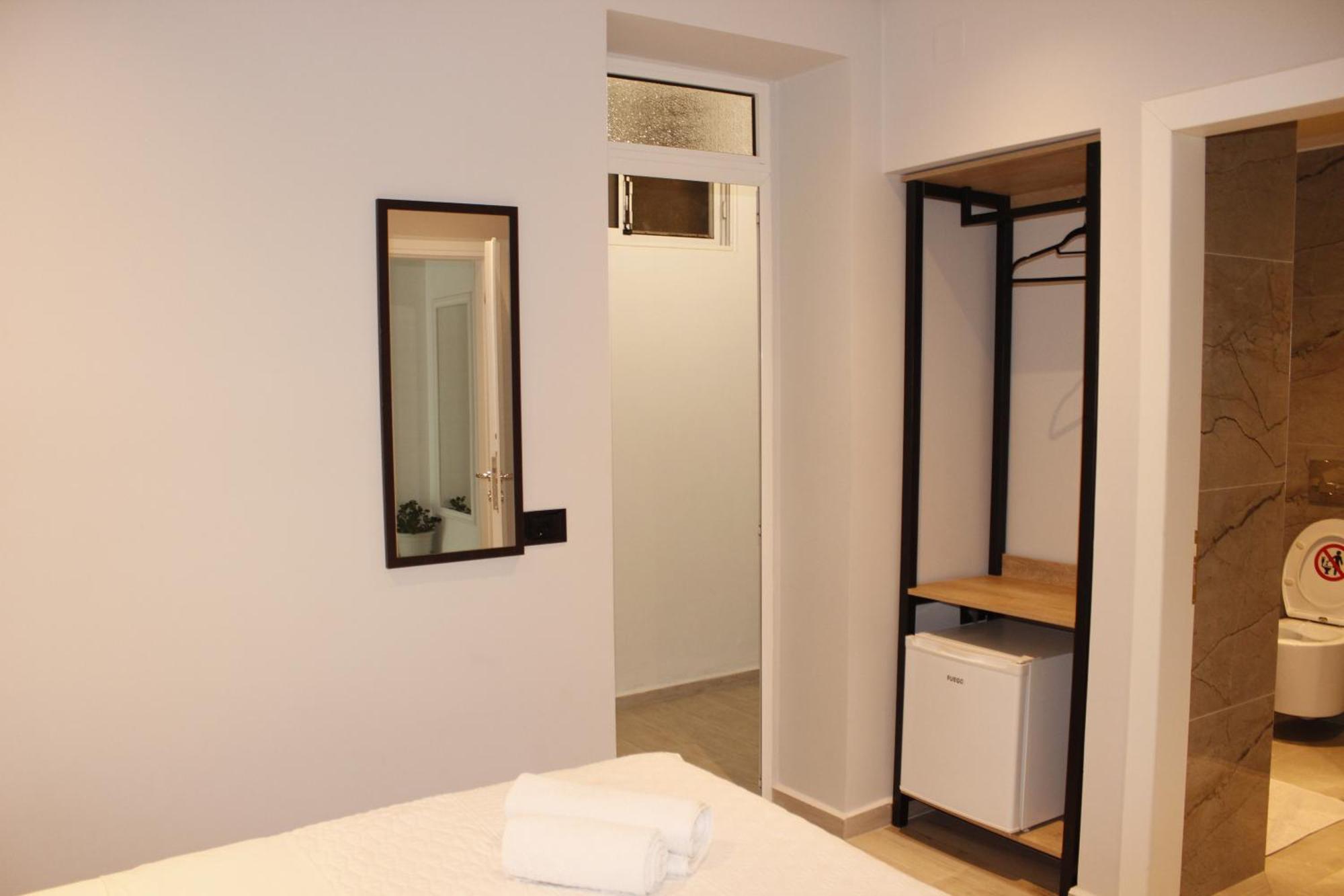 Bebi Hotel And Apartments Саранда Екстер'єр фото