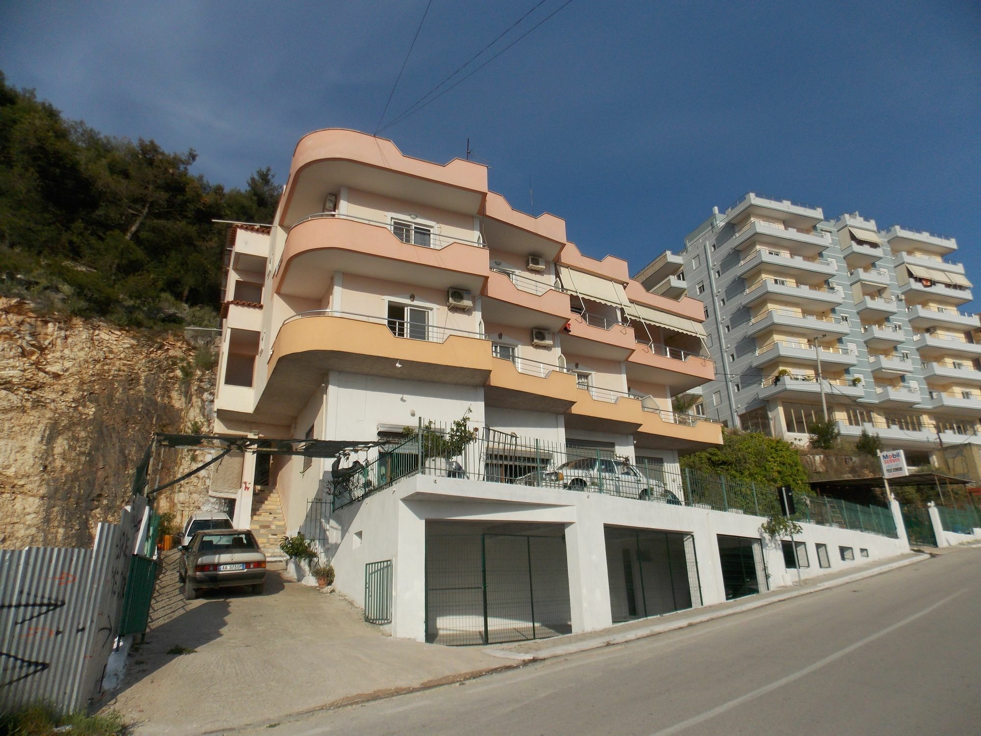 Bebi Hotel And Apartments Саранда Екстер'єр фото
