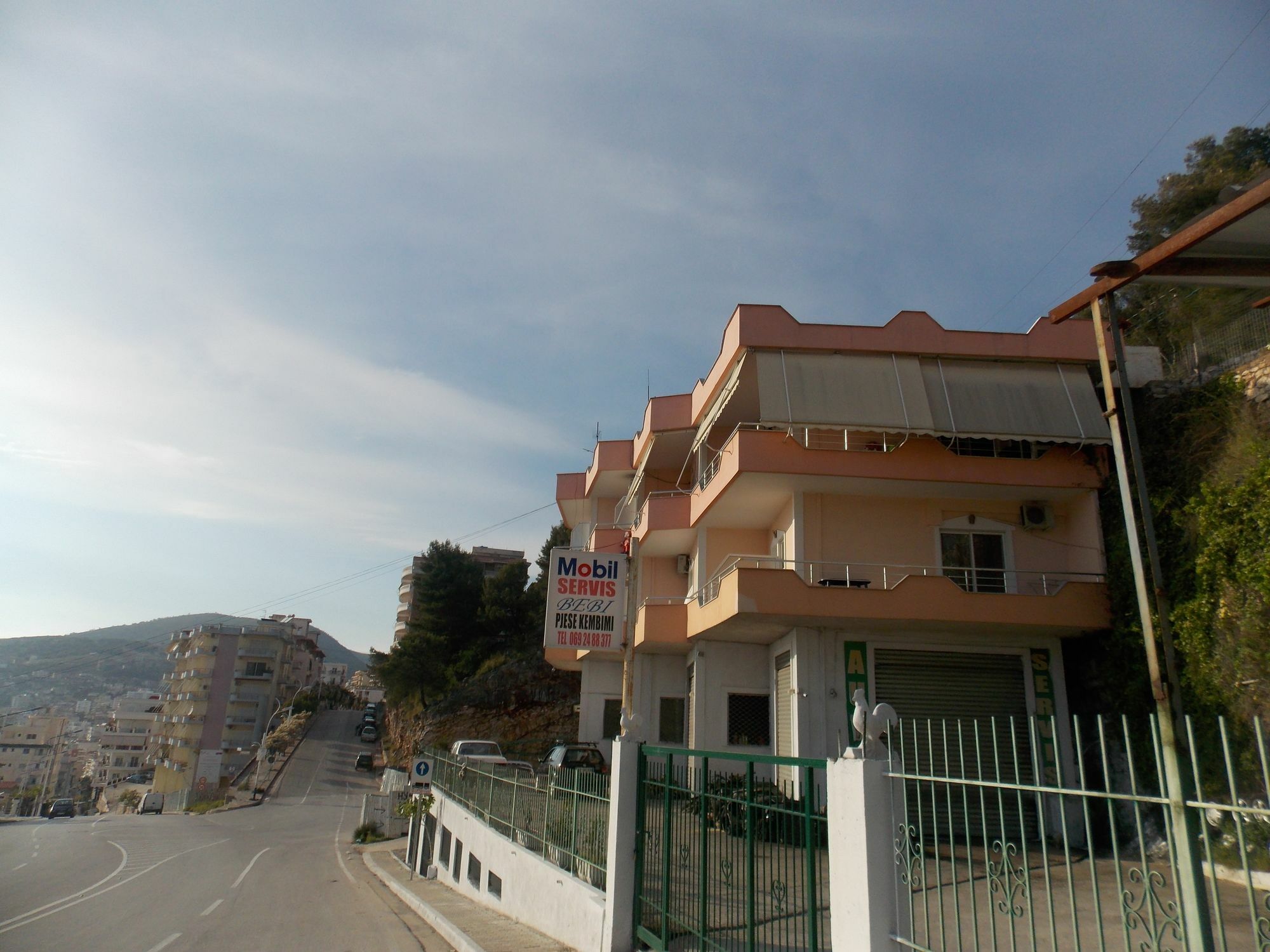 Bebi Hotel And Apartments Саранда Екстер'єр фото